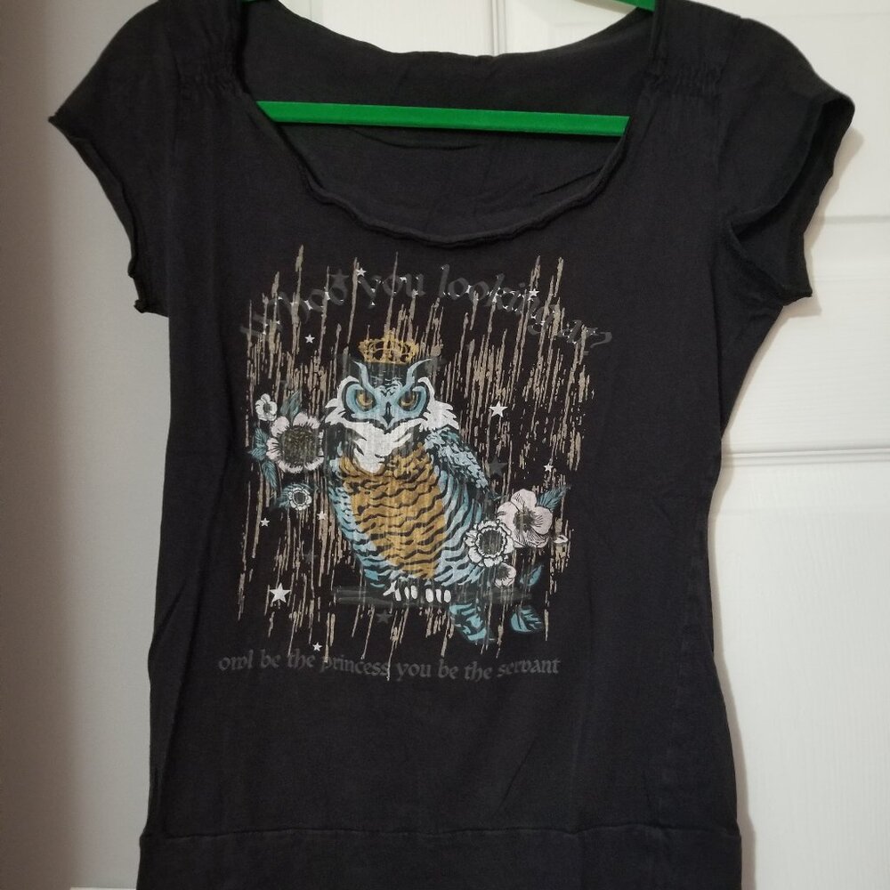 "Whoo you looking at?" Owl Black Tee